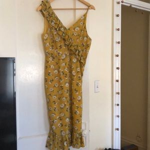 Nasty Gal Dresses - Never worn nasty gal midi yellow floral dress Nasty Gal Dresses - Never worn nasty gal midi yellow floral dress